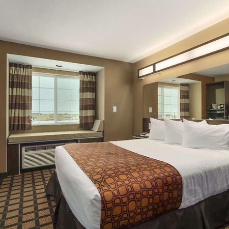 Microtel Inn & Suites By Wyndham Minot Exterior photo